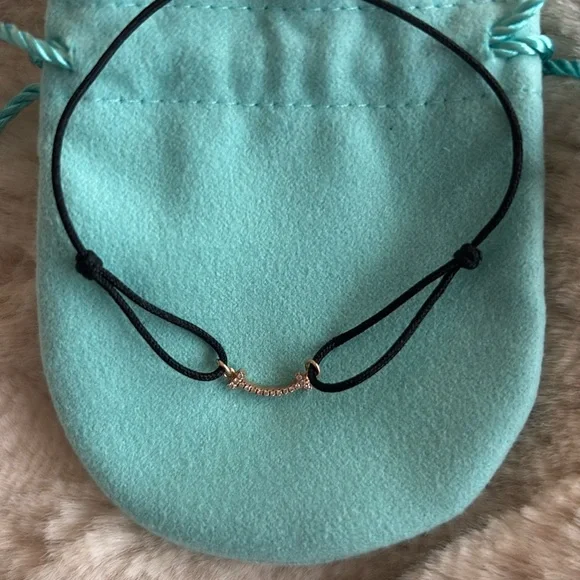 Authentic Tiffany & Co. Smile cord bracelet in rose gold and diamonds - Picture 10 of 16